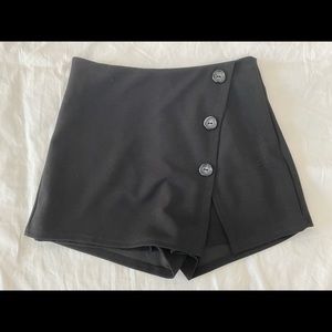 cute black wrap skort!!